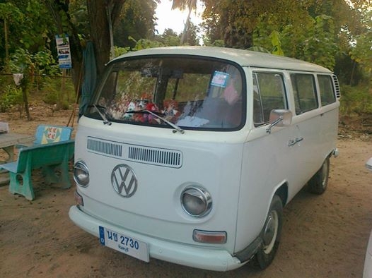 ขายครับ ตู้แตงโมปี 72 ไฟเลี้ยวล่าง เดิมๆ ทั้งคัน มีทะเบียน เครื่องเดิม1600 มีแอร์ ราคาคุยกันได้ครับต้องการใช้เงิน ขายครับ ตู้แตงโมปี 72 ไฟเลี้ยวล่าง เดิมๆ ทั้งคัน มีทะเบียน เครื่องเดิม1600 มีแอร์ ราคาคุยกันได้ครับต้องการใช้เงิน