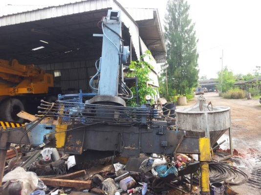 ขายเครน TADANO SuperZ 3ตัน5ปอก ท้องวี 4.5ตัน4ปอก ท้องแบน บูม5ตัน 5ปอก ปอกที่2ไม่มี แกนครบ แท่น5ตันและ3ตัน ขาช้าง2ขาครับ