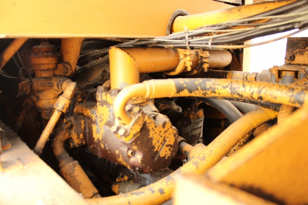 ขายรถตักล้อยาง เอวอ่อน ขนาดใหญ่ ตัก2คิว DRESSER: 12T เครื่องยนต์ 6 สูบ ราคา 480,000 บาท