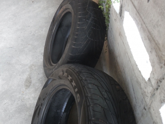 ยาง MAXXIS 265/60R18 ปี10 สวยๆ 1 คู่ ราคา 1700 บาท
