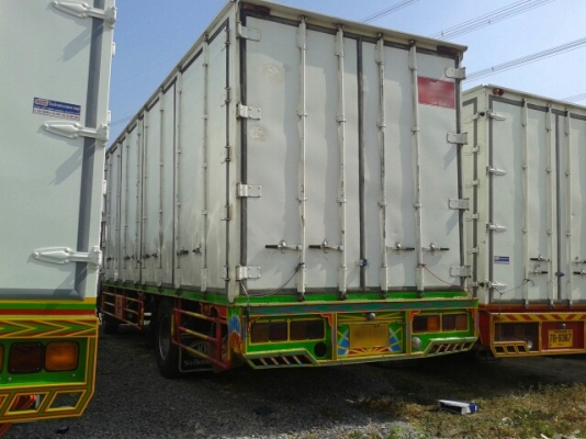 ขายตู้แห้ง10บานไม่มีเสากลาง ยาว7.60เมตร