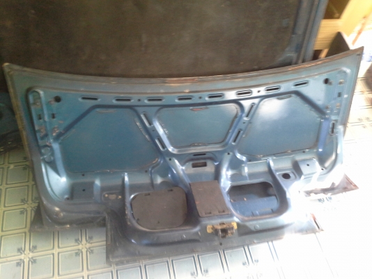 ขายฝากระโปรงท้ายVOLVO 460