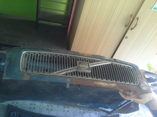 ขายฝากระโปรงหน้า  VOLVO 460