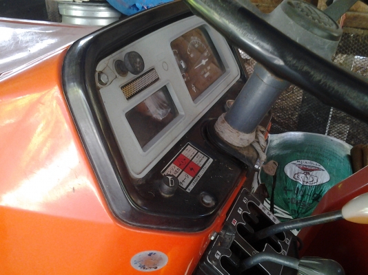 ขายรถไถ20แรงราคาถูกสภาพสวยเครื่องฟิตลดเหลือ72000บาท ขายรถไถ20แรงราคาถูกสภาพสวยเครื่องฟิตลดเหลือ72000บาท