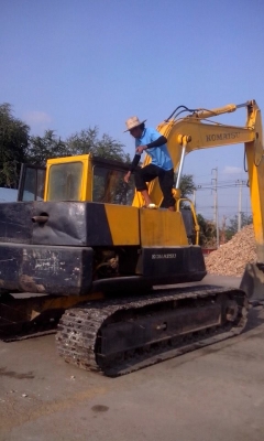 รถแม็คโคร เก่านอก  สภาพพร้อมใช้งาน