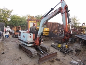 ขายรถแบคโฮ KUBOTA: KH15 เทียบเท่า pc30 สภาพมาเดิมๆ เครื่อง 3 สูบ ราคา 185,000 บาท