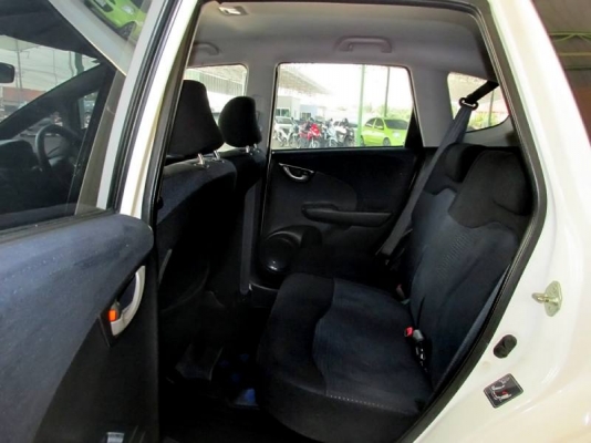 HONDA JAZZ  i-VTEC 1.5 AT ปี 2008