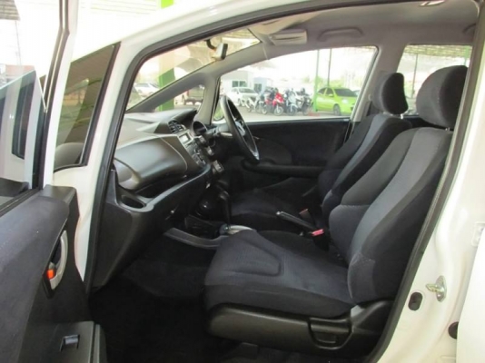 HONDA JAZZ  i-VTEC 1.5 AT ปี 2008