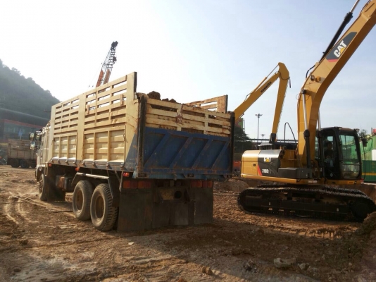 ขายhino 260 ปี 48  รถใช้มือเดียว เจ้าของขายเอง รถวิ่งงานอยู่