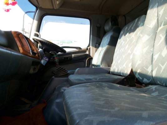 ขายhino 260 ปี 48  รถใช้มือเดียว เจ้าของขายเอง รถวิ่งงานอยู่