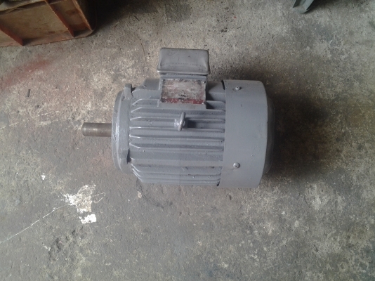 ขาย !! มอเตอร์ 3 hp. 380v. รอบ 1400 ยี่ห้อ มิตซูบิชิ พร้อมใช้งาน