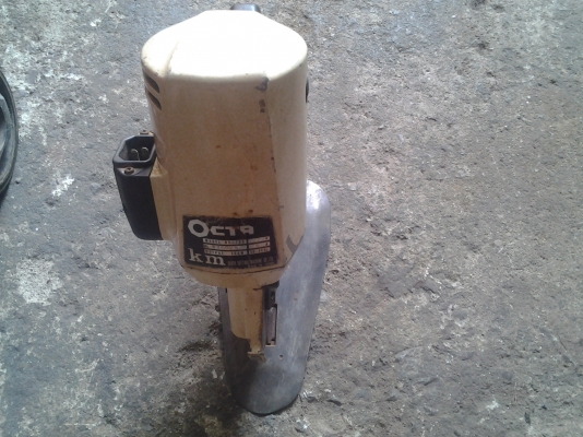 ขาย !! ตัวตัดผ้า km.รุ่นเล็ก พร้อมใช้งาน