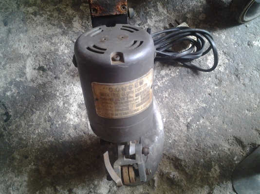 ขาย !! ตัวตัดผ้า consew รุ่นเล็ก พร้อมใช้งาน