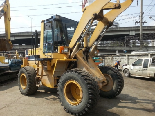 รถตักล้อยาง WA200-1-30646 สภาพสวย นำเข้าจากญี่ปุ่น ไม่เคยใช้งานในไทย โทร. 081-373-0559