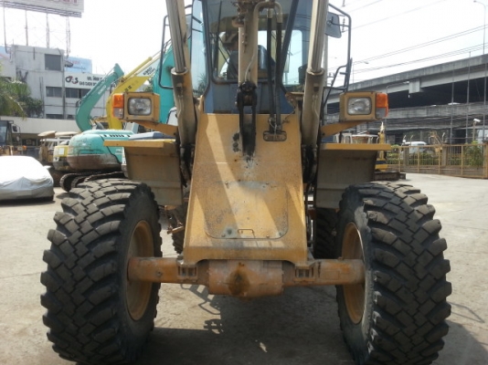 รถตักล้อยาง WA200-1-30646 สภาพสวย นำเข้าจากญี่ปุ่น ไม่เคยใช้งานในไทย โทร. 081-373-0559