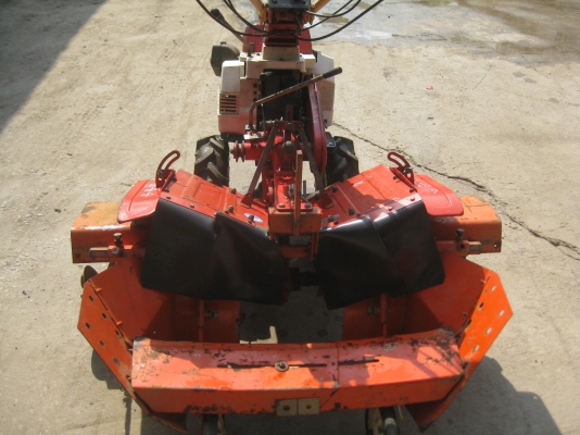 ขายรถพรวนดิน และยกร่อง ISEKI 700 พร้อมใช้งาน ขายรถพรวนดิน และยกร่อง ISEKI 700 พร้อมใช้งาน