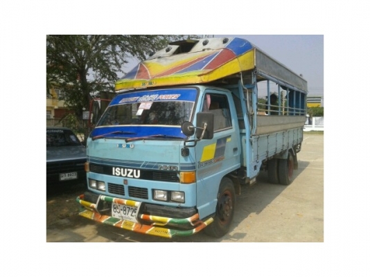 ขายISUZU NKR110แรง เครื่องดี แคชซีสวย เอกสารพร้อมโอน