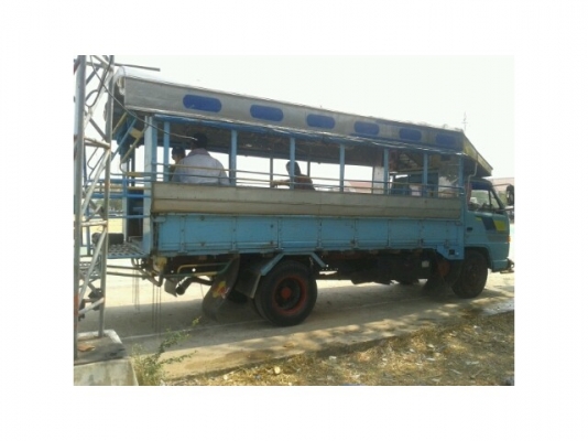 ขายISUZU NKR110แรง เครื่องดี แคชซีสวย เอกสารพร้อมโอน