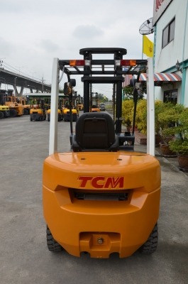 ขาย Komatsu FD25-16 ดีเซล 4D94E ธรรมดา 2.5 ตัน ยกสูง	3 เมตร