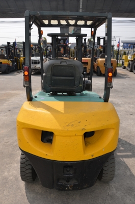 ขาย Komatsu FD25-16 ดีเซล 4D94E ธรรมดา 2.5 ตัน ยกสูง	3 เมตร