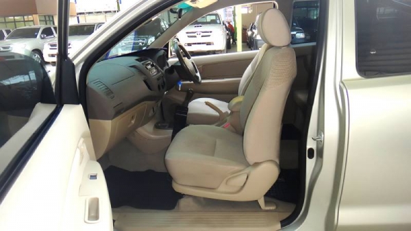 TOYOTA HILUX VIGO D4D EXTRACAB  2.5 MT ปี 2008