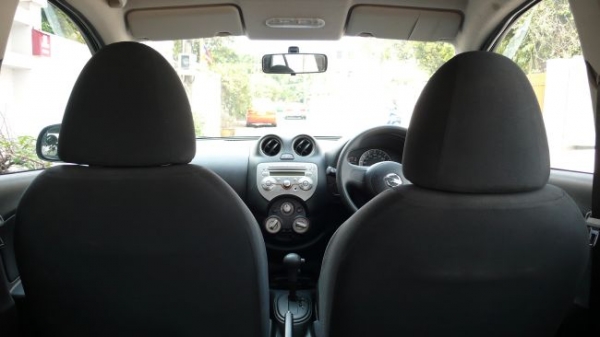 Nissan March 1.2  เกียร์ A/T ปี'2011