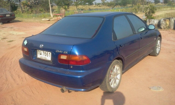ขาย honda civic 4ประตู รถปี93 เครื่องหัวฉีดติดแก็สlpg  รถใช้งานทุกวัน (แถมแก็สเต็มถังฟรี !!)