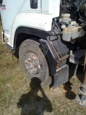 รถบรรทุก 6 ล้อติดเครน ยี่ห้อ ISUZU รุ่น FRR 210