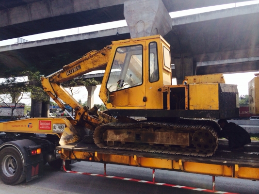 ขายด่วน รถ 60 มียี่ห้อ Kobe 1 คัน Mitsubishi 1 คัน สภาพรถพร้อมใช้งานครับ