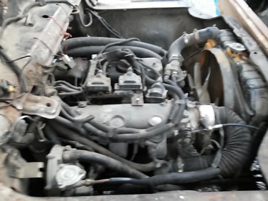 6 ล้อ isuzu ks  เครื่อง 4be1 ติดแก๊ส LPG