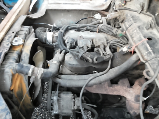 6 ล้อ isuzu ks  เครื่อง 4be1 ติดแก๊ส LPG