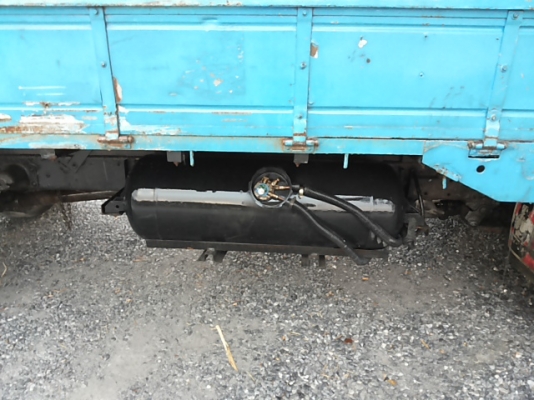 6 ล้อ isuzu ks  เครื่อง 4be1 ติดแก๊ส LPG