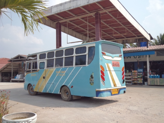 ขายถูกๆ175000บาทรถบัสรับส่งนักเรียน สภาพดีพร้อมใช้งานคับ