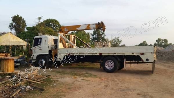 รถบรรทุก 6 ล้อ ติดเครน ยี่ห้อ HINO