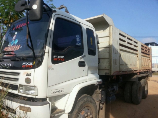 ขายรถ 10 ล้อดัมพ์ ISUZU DECA 270 แรงม้าปี 2550 มี 2 คันราคาคันละ 2100000