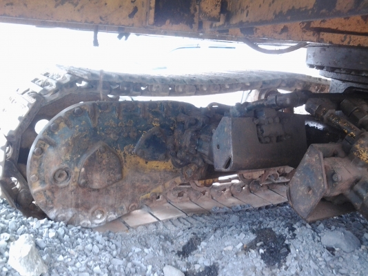 ขายแม็กโครKOMATSU   PC -100ตัวเดินเดิมเครื้องปั่มเดิม รถสวยพร้อมใช้