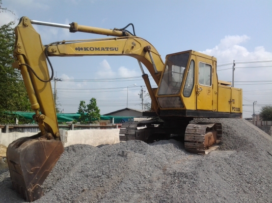 ขายแม็กโครKOMATSU   PC -100ตัวเดินเดิมเครื้องปั่มเดิม รถสวยพร้อมใช้