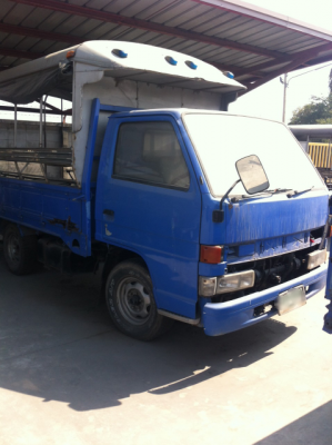 ขายรถบรรทุก 4 ล้อ Isuzu NSR เครื่อง 4JA1ทะเบียนพร้อม