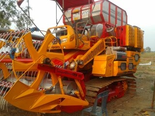 ศักดิ์พัฒนา KM49 โซ่d2 เครื่องอีซูซุ6D17 210เทอร์โบ ตัวเดิน12 ปั้ม23 เจ้าของขายเองครับ 088-7243147