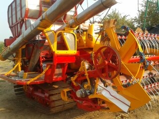 ศักดิ์พัฒนา KM49 โซ่d2 เครื่องอีซูซุ6D17 210เทอร์โบ ตัวเดิน12 ปั้ม23 เจ้าของขายเองครับ 088-7243147