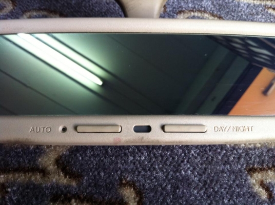 กระจกตัดแสงไฟฟ้า ระบบทำงานออโต มีเซ็นเซอร์ทั้ง2ฝั่ง ขับรถสบายตา สนใจติดต่อสอบถามได้ที่ 0891738889