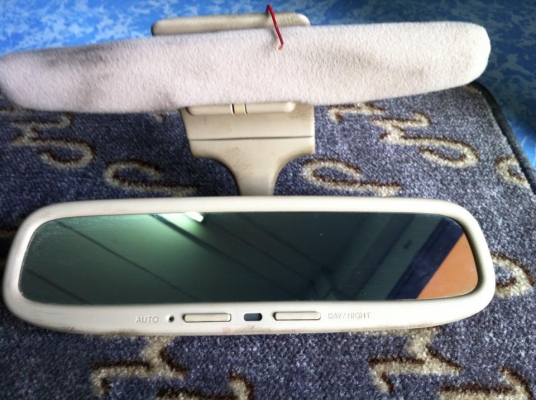 กระจกตัดแสงไฟฟ้า ระบบทำงานออโต มีเซ็นเซอร์ทั้ง2ฝั่ง ขับรถสบายตา สนใจติดต่อสอบถามได้ที่ 0891738889