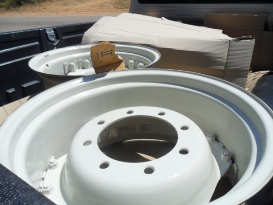 ขายแล้ว ขอบคุณผู้ช่วยภาคภูมิ "อช.หาดนวกร จ.ประจวบฯ มารับกะทะล้อ รุ่น7810 คาราโร่ ใส่รถไถลากเรือของ อช.หาดนวกร