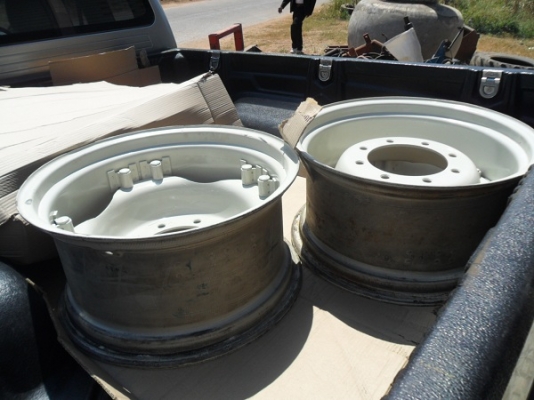 ขายแล้ว ขอบคุณผู้ช่วยภาคภูมิ "อช.หาดนวกร จ.ประจวบฯ มารับกะทะล้อ รุ่น7810 คาราโร่ ใส่รถไถลากเรือของ อช.หาดนวกร