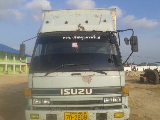 ขายรถตู้ISUZU หกล้อ7.20เมตร