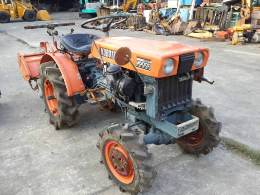 ขาย รถไถนา KUBOTA B5000 สองเพลา มือสองญี่ปุ่น ขาย รถไถนา KUBOTA B5000 สองเพลา มือสองญี่ปุ่น