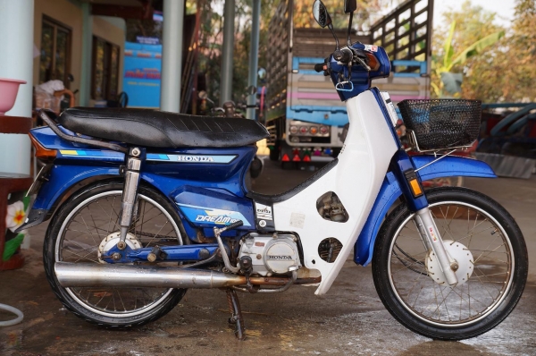 ขายดรีม คุรุ เดิมๆๆ พร้อมใช้ มีทะเบียนพร้อมโอน ภาษีขาดเกิน 3 ปี แกนเกียร์ แกนสตาทร์ ไม่มีเชื่อม ไม่หอน ไม่เยิ้ม ไม่ควัน สภาพโดยรวมตามรูป