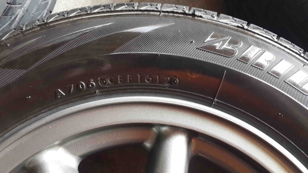 ขายล้อแม็ควาตานาเบ้แท้ๆพร้อมยางบริสโตนปึ 12 ดอกเต็ม สภาพสวยๆครับ