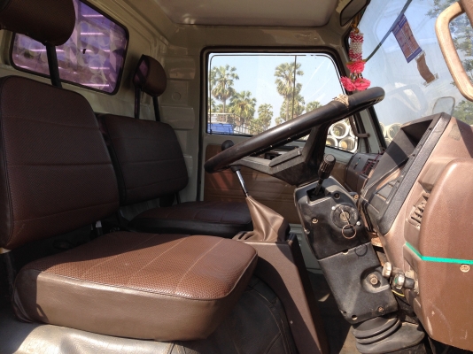 HINO FB113  เครื่อง 117 แรง  ยาว 5 ม. รถห้าง HINO  6 เกียร์