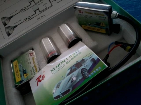 ไฟซีนอนรับติดตั้งอุปกรณ์รถยนต์